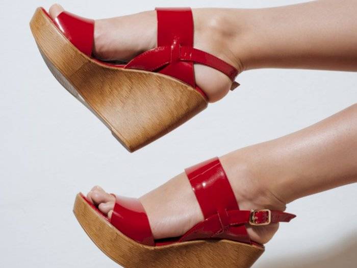 Dear Tiny Bodies, You Should Avoid These 3 Types of Shoes