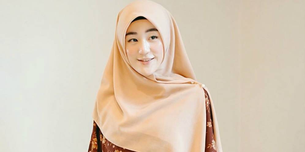 The inspiration for OOTD Hijab a la Larissa Chou