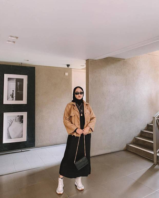 6 Monochrome Black & Brown OOTD for Hijabers