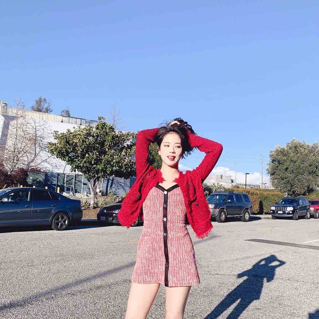 5 Casual Styles of Kim Jisoo Style Mini Dress and Skirt BLACKPINK