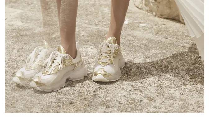 Dior Vibe New Sneaker Modernizes Classic Running Shoes